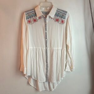 Solitaire | Floral Embroidered Button-Down Shirt SZ M